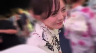 FC2PPV-4719201-浴衣裡的纖細美乳