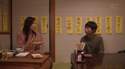 JUR-430 合鍵をもらった人妻が、男子學生が卒業するまで中出しされた一人暮らし部屋。 小野りんか